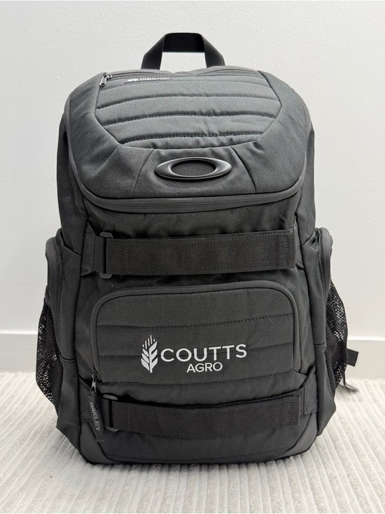 Oakley Other - Oakley Enduro 3.0 Backpack